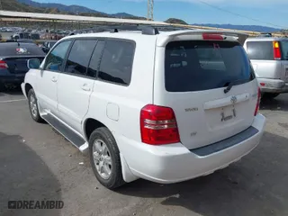 2002 Toyota Highlander with VIN JTEGF21A620068172, listed as a IAAI auction lot 41798425 with 168,647 mi miles. Bid and sale history available at carsss.com. Image 3.