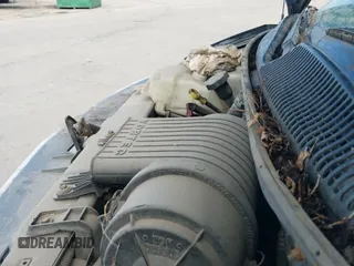 2002 Chevrolet Express с VIN 1GCHG39R321205567, выставлен на аукционе IAAI как лот 42304188 с пробегом 119 412 миль миль и . История ставок и продаж доступна на DreamBid. Изображение 12.