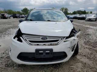2013 Ford Fiesta SE z VIN 3FADP4EJ8DM146676, wystawiony jako Copart lot #55565485 z przebiegiem 168 801 mil mil oraz Szkoda całkowita • Salvage title. Historia ofert i sprzedaży dostępna na DreamBid. Obrazek 5.