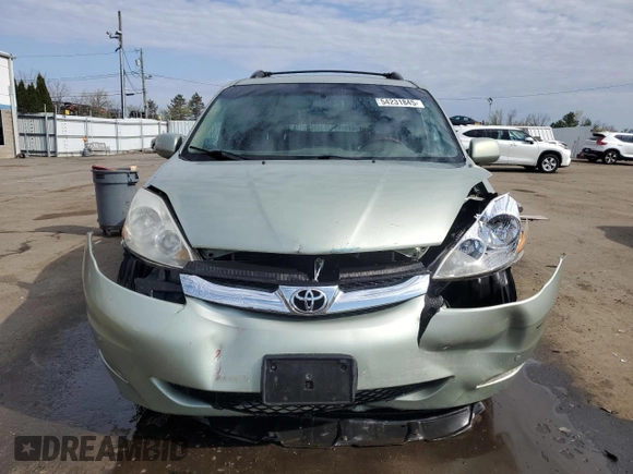 2010 Toyota Sienna XLE z VIN 5TDDK4CC9AS032923, wystawiony jako Copart lot #54231845 z przebiegiem 136 860 mil mil oraz Szkoda całkowita • Salvage title. Historia ofert i sprzedaży dostępna na DreamBid. Obrazek 5.