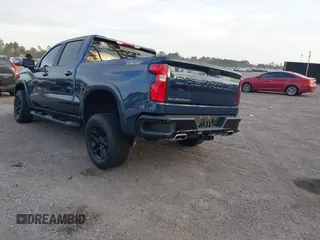 2020 Chevrolet Silverado 1500 LT Trail Boss with VIN 1GCPYFED1LZ189604, listed as a IAAI auction lot 41516096 with 76,118 mi miles. Bid and sale history available at carsss.com. Image 3.