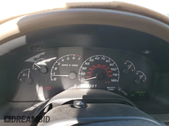 2002 Ford Explorer XLT с VIN 1FMDU63WX2ZB43105, выставлен на аукционе Copart как лот 86786874 с пробегом 128 687 миль миль и Списание • Salvage title. История ставок и продаж доступна на DreamBid. Изображение 9.