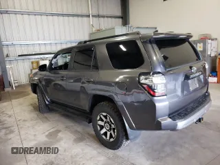 2022 Toyota 4Runner TRD Off Road Premium with VIN JTERU5JR0N5972743, listed as a Copart auction lot 44422585 with 107,559 mi miles and Salvage Title. Bid and sale history available at DreamBid. Image 2.