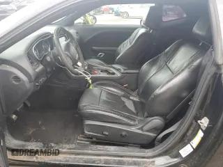2015 Dodge Challenger SXT Plus z VIN 2C3CDZBG2FH706475, wystawiony jako Copart lot #56425595 z przebiegiem 166 055 mil mil oraz Szkoda całkowita • Salvage title. Historia ofert i sprzedaży dostępna na DreamBid. Obrazek 7.