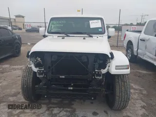 2023 Jeep Gladiator Overland z VIN 1C6HJTFGXPL522706, wystawiony jako IAAI lot #41923655 z przebiegiem 33 010 mil mil oraz . Historia ofert i sprzedaży dostępna na DreamBid. Obrazek 13.