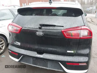 2017 Kia Niro Touring Launch Edition with VIN KNDCC3LC0H5069071, listed as a IAAI auction lot 41673947 with 148,168 mi miles. Bid and sale history available at carsss.com. Image 17.