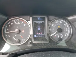 2020 Toyota Tacoma 4WD SR5 with VIN 3TYCZ5AN2LT006401, listed as a Copart auction lot 53909335 with 164,713 mi miles and Non Repairable. Bid and sale history available at carsss.com. Image 9.