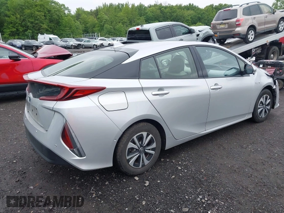 2017 Toyota Prius Plus z VIN JTDKARFPXH3034892, wystawiony jako IAAI lot #42376800 z przebiegiem 65 548 mil mil oraz . Historia ofert i sprzedaży dostępna na DreamBid. Obrazek 4.
