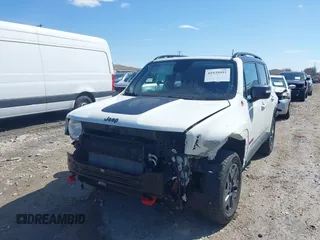 2018 Jeep Renegade Trailhawk with VIN ZACCJBCB6JPG71929, listed as a IAAI auction lot 41939091 with 109,354 mi miles. Bid and sale history available at carsss.com. Image 6.