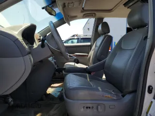 2005 Toyota Sienna XLE with VIN 5TDZA22C85S262523, listed as a Copart auction lot 60577545 with 170,295 mi miles and Clean title. Bid and sale history available at DreamBid. Image 7.