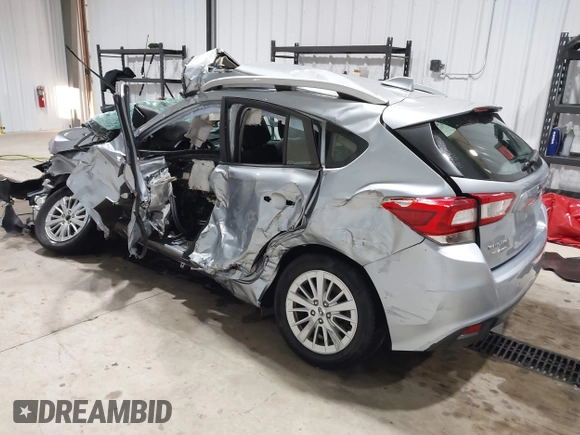 2018 Subaru Impreza Premium with VIN 4S3GTAD67J3724617, listed as a IAAI auction lot 40664868 with 1 mi miles. Bid and sale history available at carsss.com. Image 3.