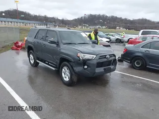 2024 Toyota 4Runner SR5 Premium with VIN JTENU5JRXR6306925, listed as a IAAI auction lot 41212768 with 2,905 mi miles and . Bid and sale history available at DreamBid. Image 1.