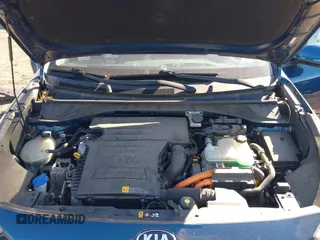 2017 Kia Niro LX with VIN KNDCB3LC7H5057440, listed as a IAAI auction lot 41639326 with 83,481 mi miles. Bid and sale history available at carsss.com. Image 10.
