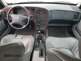 1995 Saab 9000 z VIN YS3CH65R3S1022550, wystawiony jako Copart lot #77462574 z przebiegiem 259 696 mil mil oraz Szkody całkowita. Historia ofert i sprzedaży dostępna na DreamBid. Obrazek 8.
