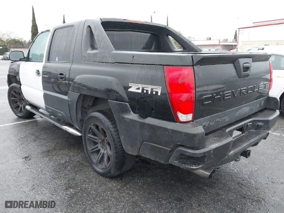 2003 Chevrolet Avalanche with VIN 3GNEC13TX3G256016, listed as a IAAI auction lot 41911348 with 174,522 mi miles. Bid and sale history available at carsss.com. Image 3.