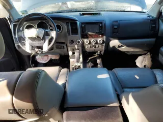 2016 Toyota Sequoia SR5 with VIN 5TDBW5G19GS142762, listed as a Copart auction lot 45338645 with 212,328 mi miles and Salvage Title. Bid and sale history available at carsss.com. Image 8.