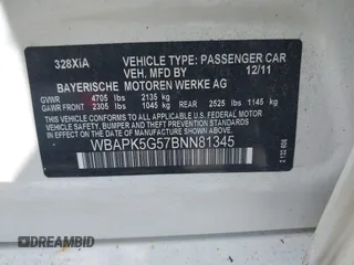 2011 BMW 3 Series 328i xDrive z VIN WBAPK5G57BNN81345, wystawiony jako IAAI lot #42756670 z przebiegiem 170 976 mil mil oraz . Historia ofert i sprzedaży dostępna na DreamBid. Obrazek 9.