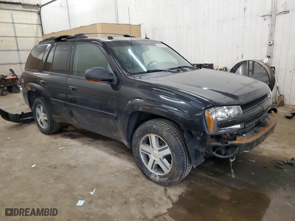 2005 Chevrolet TrailBlazer LS with VIN 1GNDT13S952249430, listed as a Copart auction lot 48463495 with NaN miles and Salvage Title. Bid and sale history available at carsss.com. Image 4.