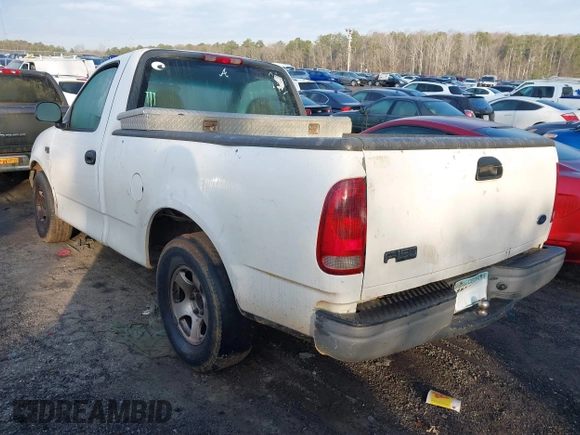 2002 Ford F-150 XL with VIN 1FTRF172X2NB18372, listed as a IAAI auction lot 41478280 with 240,736 mi miles. Bid and sale history available at carsss.com. Image 3.