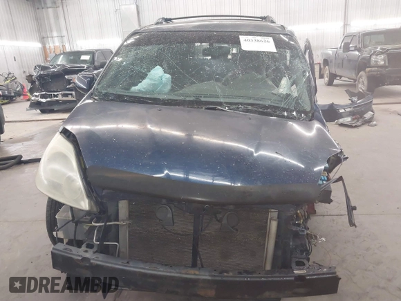 2004 Toyota Sienna XLE with VIN 5TDZA22C04S069314, listed as a IAAI auction lot 40338626 with Not Provided miles and . Bid and sale history available at carsss.com. Image 12.
