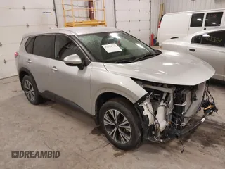 2022 Nissan Rogue SV with VIN 5N1BT3BB8NC696544, listed as a IAAI auction lot 41516760 with 24,679 mi miles. Bid and sale history available at carsss.com. Image 1.