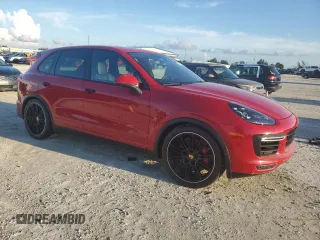 2017 Porsche Cayenne Turbo with VIN WP1AC2A26HLA92747, listed as a Copart auction lot 73829274 with 44,820 mi miles and Salvage title. Bid and sale history available at DreamBid. Image 4.