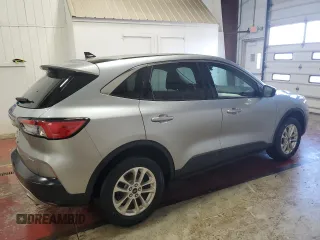 2022 Ford Escape SE with VIN 1FMCU9G68NUB09303, listed as a Copart auction lot 50367795 with 110,088 mi miles and Clean Title. Bid and sale history available at DreamBid. Image 3.
