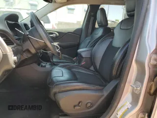 2019 Jeep Cherokee Altitude с VIN 1C4PJMLX1KD121207, выставлен на аукционе Copart как лот 59769895 с пробегом 134 608 миль миль и Чистый • Clean title. История ставок и продаж доступна на DreamBid. Изображение 7.