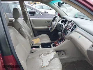2006 Toyota Highlander w/3rd Row with VIN JTEDP21A860114221, listed as a IAAI auction lot 41070045 with 231,652 mi miles. Bid and sale history available at carsss.com. Image 5.