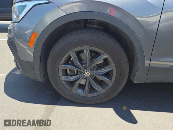 2024 Volkswagen Tiguan SE with VIN 3VV3B7AX1RM108036, listed as a IAAI auction lot 42796415 with 37,805 mi miles and . Bid and sale history available at DreamBid. Image 22.