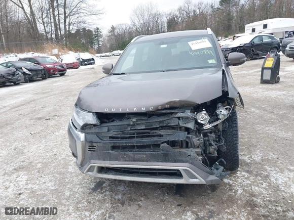 2019 Mitsubishi Outlander PHEV SEL with VIN JA4J24A57KZ046577, listed as a IAAI auction lot 41440999 with 109228 miles. Bid and sale history available at carsss.com. Image 12.