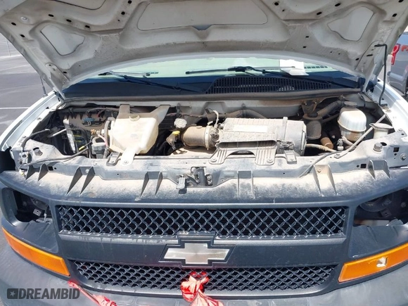 2008 Chevrolet Express Cargo Van with VIN 1GCFG15X481185208, listed as a IAAI auction lot 41945350 with 0 mi miles. Bid and sale history available at carsss.com. Image 10.