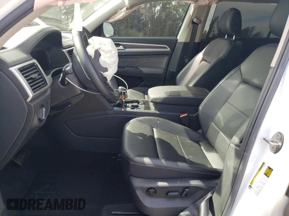 2023 Volkswagen Atlas SE with VIN 1V2KR2CAXPC526268, listed as a Copart auction lot 48411415 with 19,075 mi miles and Salvage title. Bid and sale history available at DreamBid. Image 7.