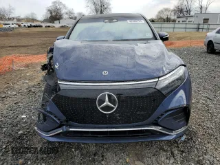 2023 Mercedes-Benz EQS 580 z VIN 4JGDM4EB1PA005571, wystawiony jako Copart lot #48388705 z przebiegiem Nie podano mil oraz Szkoda całkowita • Salvage title. Historia ofert i sprzedaży dostępna na DreamBid. Obrazek 5.