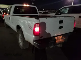 2016 Ford F-250 Lariat z VIN 1FT7W2B60GED14271, wystawiony jako IAAI lot #42339728 z przebiegiem 146 171 mil mil oraz . Historia ofert i sprzedaży dostępna na DreamBid. Obrazek 1.
