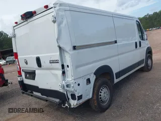 2025 Ram ProMaster Cargo Tradesman with VIN 3C6LRVVG2SE513404, listed as a IAAI auction lot 41948626 with 7,553 mi miles and . Bid and sale history available at carsss.com. Image 4.