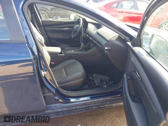 2019 Mazda 3 w/Select with VIN 3MZBPAAL1KM114606, listed as a IAAI auction lot 41424576 with 65,187 mi miles. Bid and sale history available at carsss.com. Image 5.