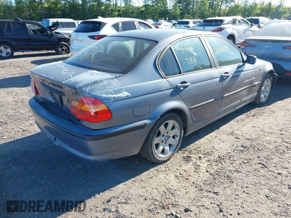 2004 BMW 3 Series 325xi with VIN WBAEU33434PM59530, listed as a IAAI auction lot 42310083 with Not provided miles and . Bid and sale history available at DreamBid. Image 4.