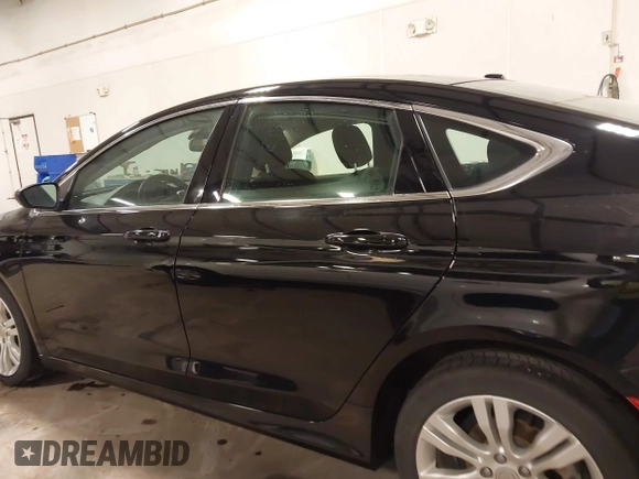 2015 Chrysler 200 Limited с VIN 1C3CCCAB1FN533366, выставлен на аукционе IAAI как лот 41921928 с пробегом 106 904 миль миль и . История ставок и продаж доступна на DreamBid. Изображение 14.