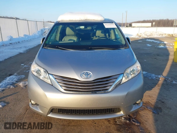 2015 Toyota Sienna Ltd with VIN 5TDDK3DC1FS094834, listed as a IAAI auction lot 41344394 with 137,146 mi miles. Bid and sale history available at carsss.com. Image 12.