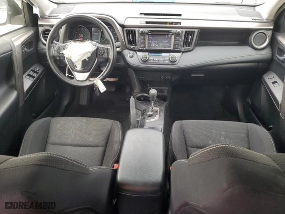 2018 Toyota RAV4 XLE with VIN JTMRFREV0JJ743512, listed as a Copart auction lot 49662025 with 61,849 mi miles and Salvage Title. Bid and sale history available at carsss.com. Image 8.