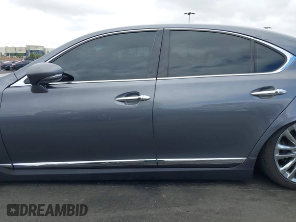 2013 Lexus LS 460 with VIN JTHBL5EF4D5124192, listed as a IAAI auction lot 42117321 with 177,989 mi miles and . Bid and sale history available at DreamBid. Image 15.