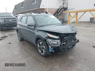 2023 Hyundai Venue SEL z VIN KMHRC8A37PU267138, wystawiony jako IAAI lot #41734332 z przebiegiem 30 766 mil mil oraz . Historia ofert i sprzedaży dostępna na DreamBid. Obrazek 1.