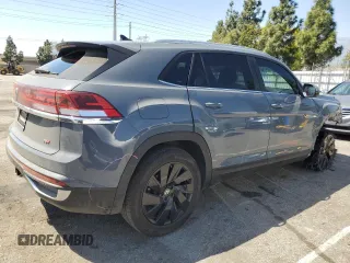 2024 Volkswagen Atlas SE with VIN 1V2JE2CA1RC229108, listed as a Copart auction lot 52820435 with 14,426 mi miles and Salvage title. Bid and sale history available at DreamBid. Image 3.