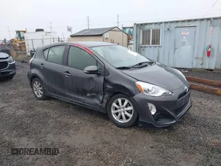 2017 Toyota Prius One with VIN JTDKDTB31H1593637, listed as a IAAI auction lot 40998608 with 71,908 mi miles. Bid and sale history available at carsss.com. Image 1.