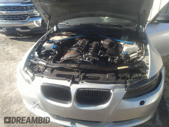 2007 BMW 3 Series 335i with VIN WBAWL73587PX49287, listed as a IAAI auction lot 41454028 with 182,630 mi miles. Bid and sale history available at carsss.com. Image 9.