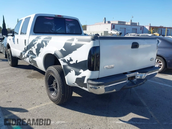 2000 Ford F-350 XL with VIN 1FTSW30S2YEA50567, listed as a IAAI auction lot 41666188 with 183,531 mi miles and . Bid and sale history available at DreamBid. Image 3.