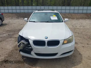 2009 BMW 3 Series 328i with VIN WBAPH77559NL83531, listed as a IAAI auction lot 41968727 with 159,755 mi miles. Bid and sale history available at carsss.com. Image 13.