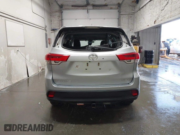 2018 Toyota Highlander LE with VIN 5TDBZRFH6JS849712, listed as a IAAI auction lot 41369832 with 70,482 mi miles and . Bid and sale history available at DreamBid. Image 16.