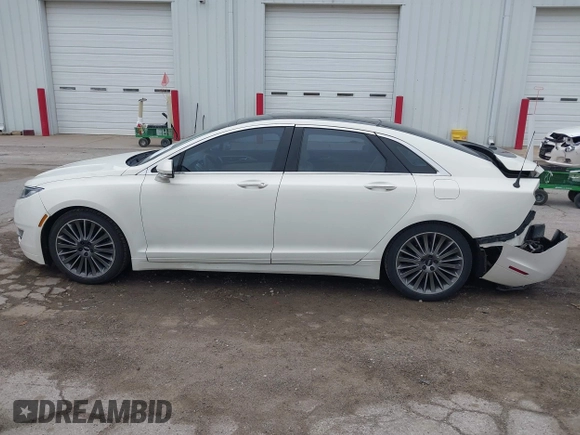 2013 Lincoln MKZ z VIN 3LN6L2GK9DR811737, wystawiony jako IAAI lot #42011896 z przebiegiem 100 669 mil mil oraz . Historia ofert i sprzedaży dostępna na DreamBid. Obrazek 15.